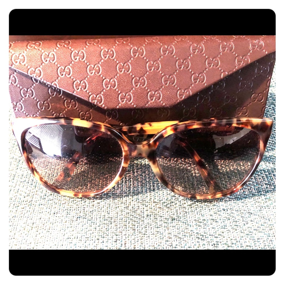 Gucci 57mm oversized sunglasses
